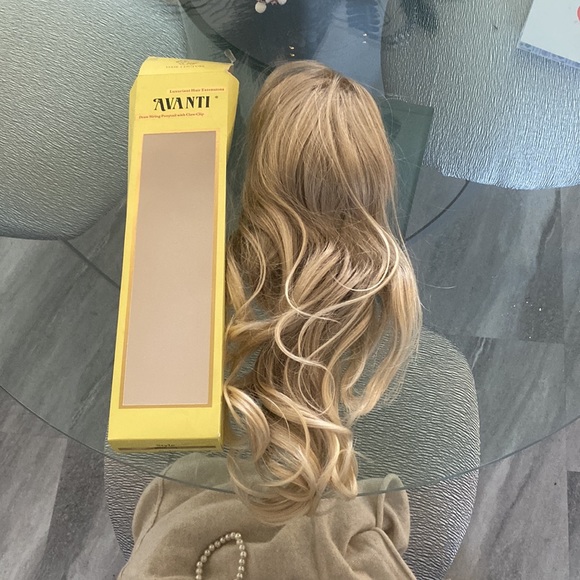 Avanti, Draw String Ponytail with Claw -Clip - Picture 2 of 4